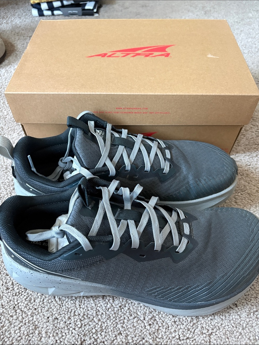 Altra- M Experience Wild 2- Gray size 10